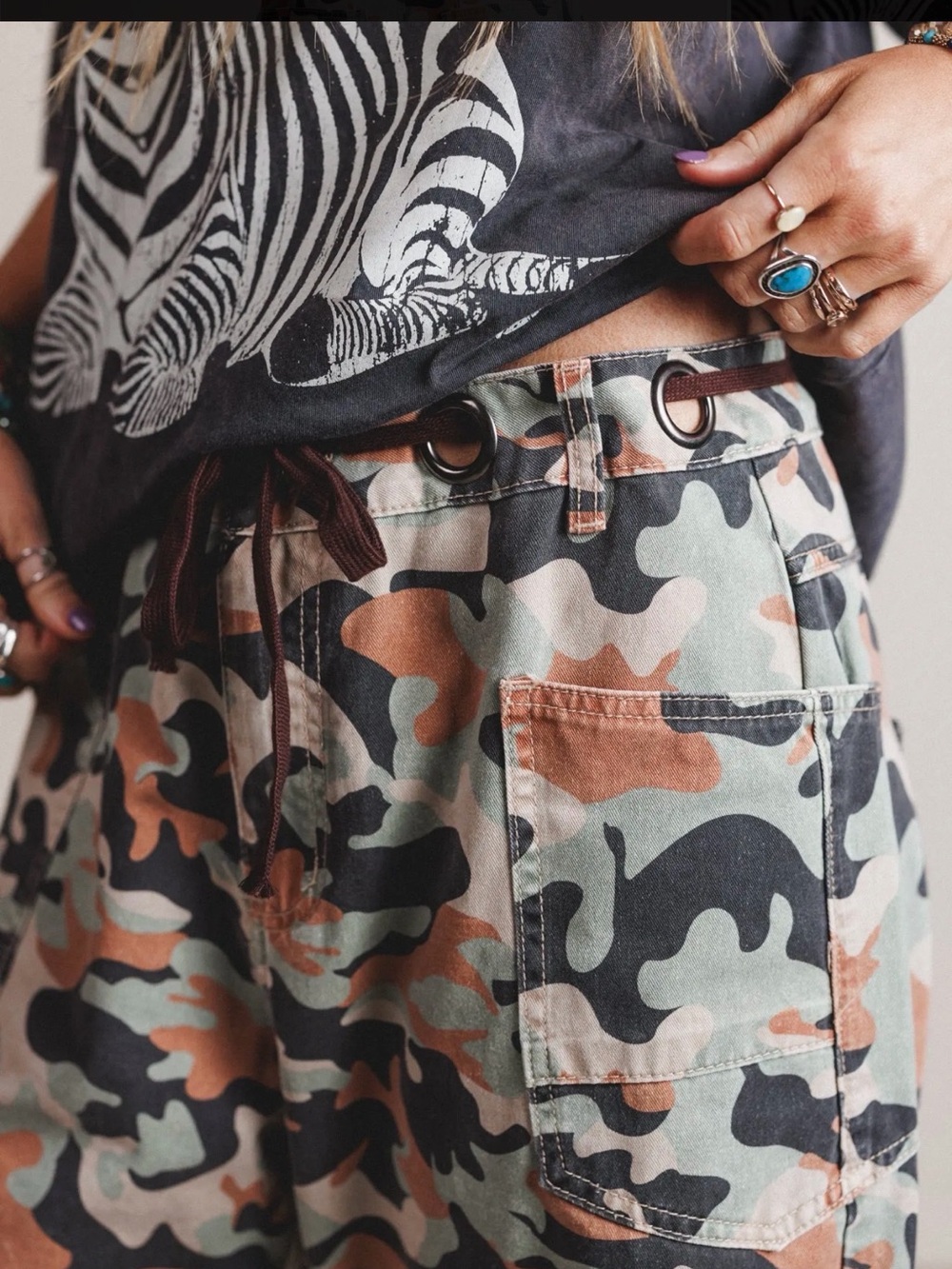 Three Bird Nest Golden Thistle Wide-Leg Camo Pants NWT Size Small - Picture 3 of 6